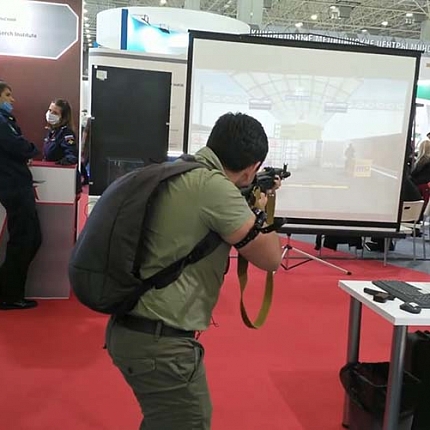 Тир Рубин с системой адаптивного взаимодействия на выставке в Москве (Видео)